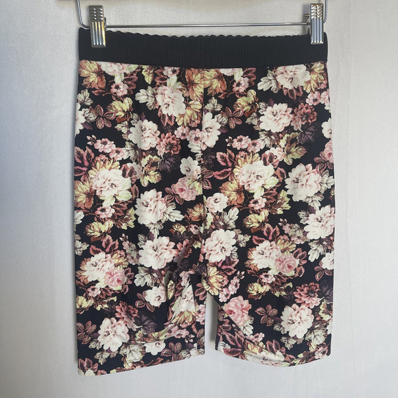 For Love And Lemons Tiffany Biker Shorts Floral Size S Black 7" Inseam Yoga Gym - Picture 3 of 7
